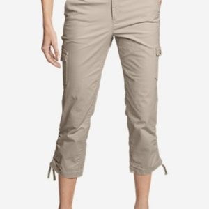 GAP Capri stretch waist line and length. New.